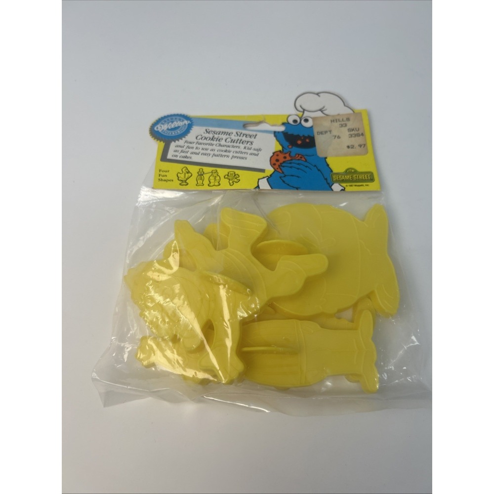 NEW Vintage Wilton Sesame Street Cookie Cutters Set 4 Ernie Big Bird Bert 1988